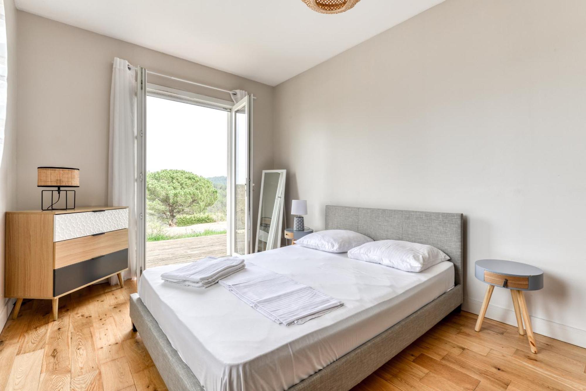 Apartment Le Soleil Du - Parking Privatif - Terrasse - Netflix - Clim *